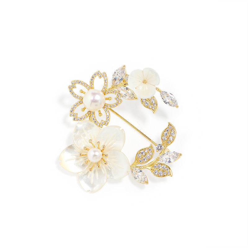 Flower Wreath Pearl Crystal Brooches Pins with Pearls