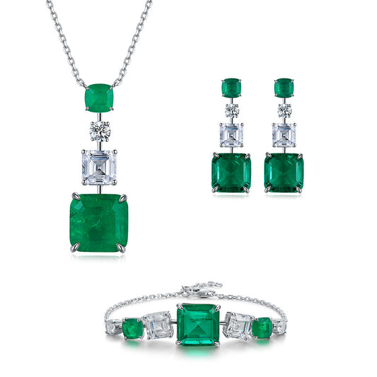 White Gold Emerald and Diamond Jewelry
